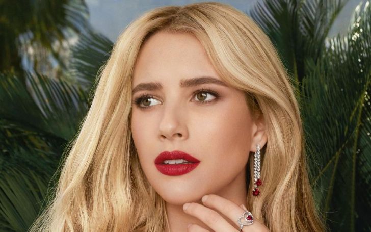 Emma Roberts Shows her Sizzling Figure in Bikini After Splits from Garett Hedlund